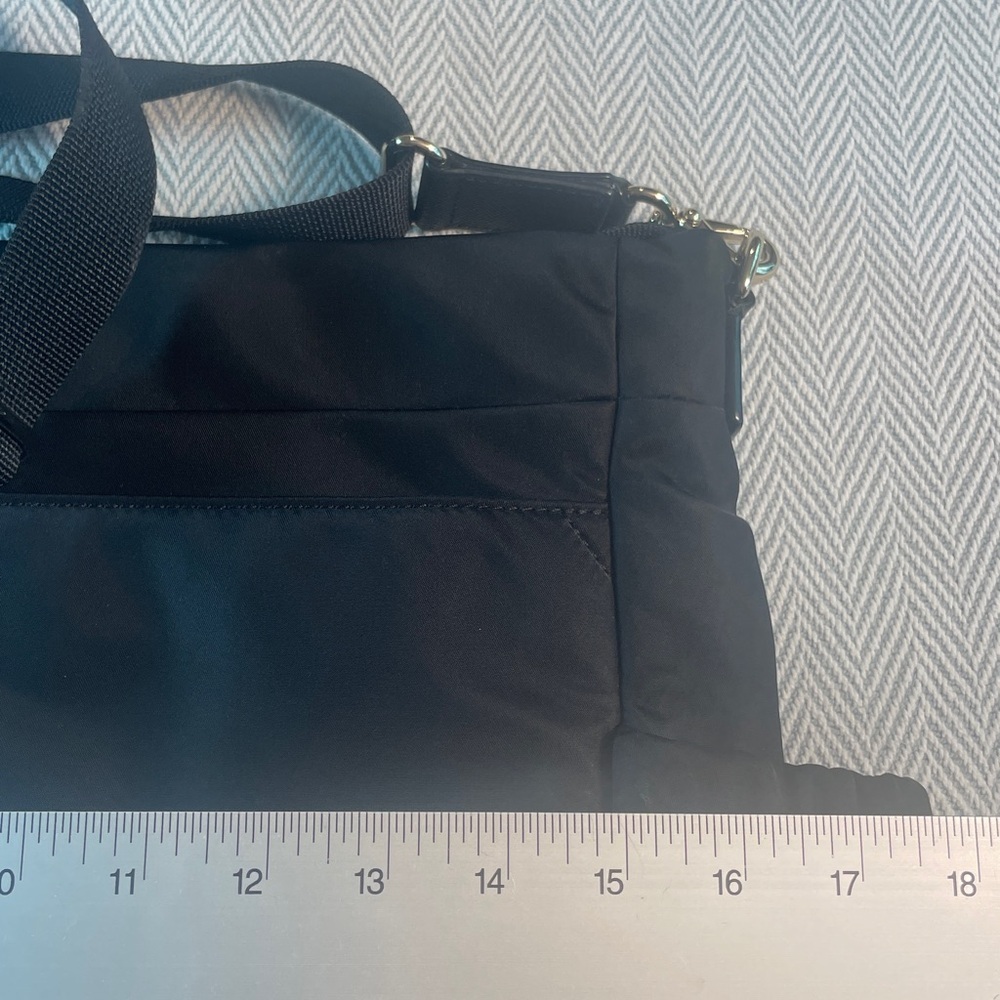 KATE SPADE Black NYLON TOTE /Baby Bag 18” X 14 1/2” X 4” Crossbody Many Pockets - Picture 11 of 16